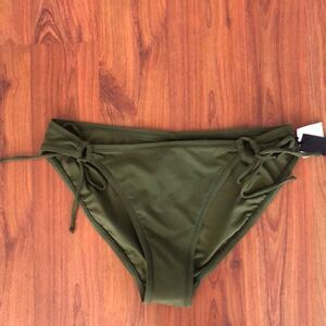 EBW Everything but water all of bikini bottom size M